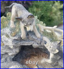 Border Fine Arts figure'Den Mother' STW06 by Richard Robert's 1995, 391/ 2500