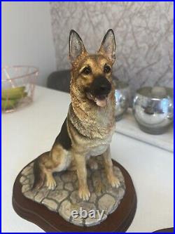 Border Fine Arts large German Shepherd Dog Margaret Turner MT06 With Pup 203