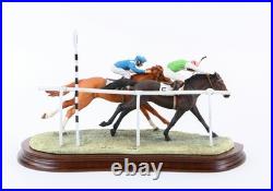 Border Fine Arts'the Final Furlong' Limited Edition Figure Model 592/950 & Coa