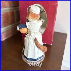 Border Fine ArtsReynard Estate Fox Figurine Mrs B A20109 2008Boxed