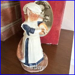 Border Fine ArtsReynard Estate Fox Figurine Mrs B A20109 2008Boxed