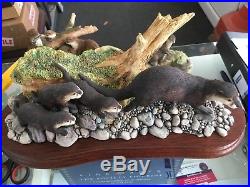 Border fine Arts, KEEPING UP Otter with young following, OTTERS, on a Plinth L/E