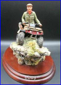 Border fine arts BFA 153 Easy riders boxed with coa on wooden plinth Excellent