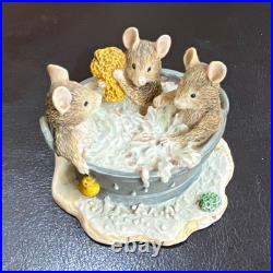 Border fine arts. Jill Barklem's Brambly Hedge'Babies in the bath
