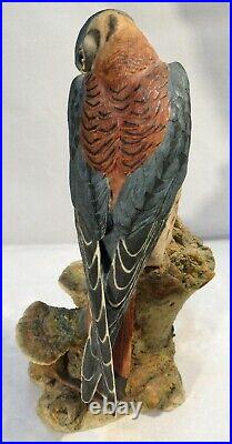 Border fine arts -Very Rare USA version Bird Kestrel and Mouse L600 Hayton