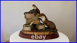 Border fine arts on the quayside, otters, A8787, 2008, Free Delivery Border fine arts on the quayside, otters, A8787, 2008, Free Delivery