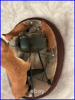 Border fine arts ornament family bbq with foxes A8786 Excellent Condition