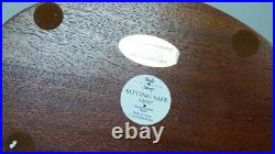 Border fine arts sitting safe, fox, Ray Ayres A2027, certificate, (B) Free Del
