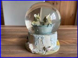 Brambly Hedge Border Fine Arts Babies in the Bath Snow / Water Globe Sample