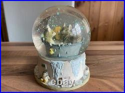 Brambly Hedge Border Fine Arts Babies in the Bath Snow / Water Globe Sample