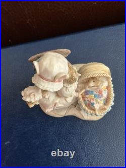 Brambly Hedge Border Fine Arts Poppy and Babies BH70