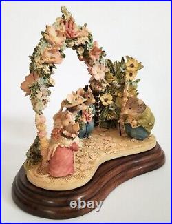 Brambly Hedge Border Fine Arts Summer Tableau Boxed Limited Edition
