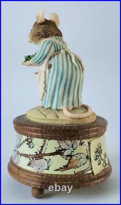 Brambly Hedge Mrs Apple BH53 Musical Figure Boxed Border Fine Arts Brambly Hedge Mrs Apple BH53 Musical Figure Boxed Border Fine Arts