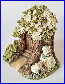 Brambly Hedge Poppy and Babies Bookends Border Fine Arts BHB01