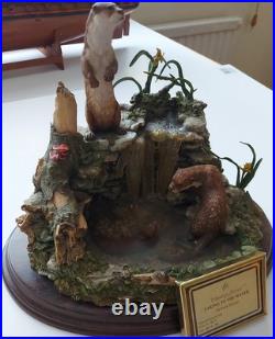 COUNTRY ARTISTS LTD ED OTTERS TAKING TO THE WATER with original shop receipt