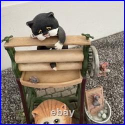 Comic & Curious Cats Figurine Laundry Day Border Fine Arts A7173