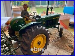 ENSCO. BFA. COUNTRY ARTISTS. JOHN DEERE 4020 TRACTOR & FOLD OUT CULTIVATOR. 50th. L/E