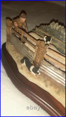 Ex Rare Limited Edition Border Fine Arts Shedding Lambs No 247/1250