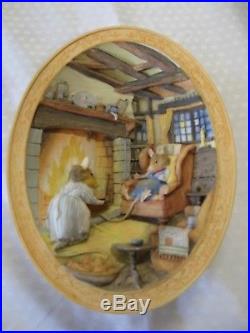 Extremely RARE Brambly Hedge Border Fine Arts 4 Seasons 3D Wall Plaques