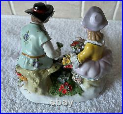 German Sitzendorf Porcelain Figurine Flower Sellers