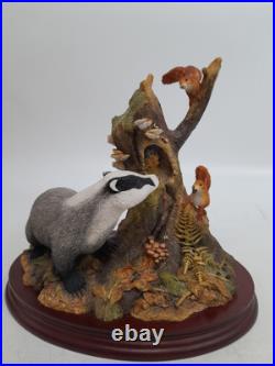 Hidden Treasures Border Fine Arts B1026 Badger & Squirrels Repaired Hidden Treasures Border Fine Arts B1026 Badger & Squirrels Repaired