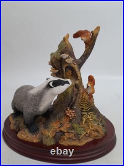 Hidden Treasures Border Fine Arts B1026 Badger & Squirrels Repaired Hidden Treasures Border Fine Arts B1026 Badger & Squirrels Repaired