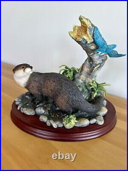 Large Border Fine Arts Otter & Kingfisher'Friend or Foe' by Ayres B0986