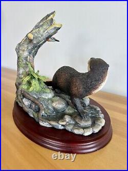 Large Border Fine Arts Otter & Kingfisher'Friend or Foe' by Ayres B0986