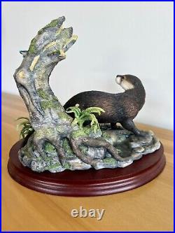 Large Border Fine Arts Otter & Kingfisher'Friend or Foe' by Ayres B0986