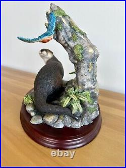 Large Border Fine Arts Otter & Kingfisher'Friend or Foe' by Ayres B0986