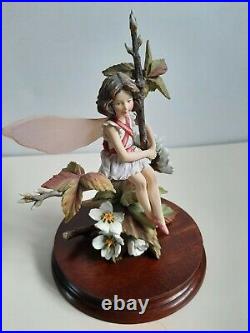 Lovely 1990s Border Fine Arts Flower Fairy Wild Cherry Fairy CF25 1994 with COA