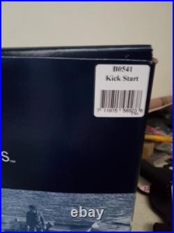 New Border Fine Arts'kick Start' No. Bo541 By Ray Ayres Original Box