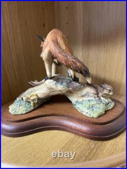 RARE 1978 Border Fine Arts Fox and Rabbit figurine by Mairi Laing With Stand