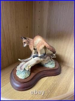 RARE 1978 Border Fine Arts Fox and Rabbit figurine by Mairi Laing With Stand