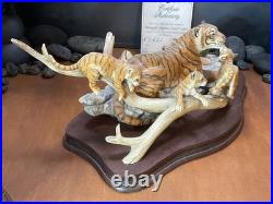 Rare Border Fine Arts Bengal Tiger and Cubs Limited edition with Certificate Rare Border Fine Arts Bengal Tiger and Cubs Limited edition with Certificate