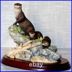 Rare Border Fine Arts High and Dry MTR09 Otter & Cubs Figurine Ltd Edn 135/2500 Rare Border Fine Arts High and Dry MTR09 Otter & Cubs Figurine Ltd Edn 135/2500