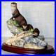 Rare-Border-Fine-Arts-High-and-Dry-MTR09-Otter-Cubs-Figurine-Ltd-Edn-135-2500-01-jvy