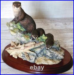 Rare Border Fine Arts High and Dry MTR09 Otter & Cubs Figurine Ltd Edn 135/2500 Rare Border Fine Arts High and Dry MTR09 Otter & Cubs Figurine Ltd Edn 135/2500