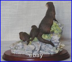Rare Border Fine Arts High and Dry MTR09 Otter & Cubs Figurine Ltd Edn 135/2500 Rare Border Fine Arts High and Dry MTR09 Otter & Cubs Figurine Ltd Edn 135/2500