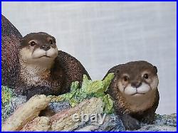 Rare Border Fine Arts High and Dry MTR09 Otter & Cubs Figurine Ltd Edn 135/2500