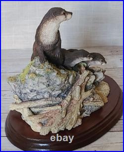 Rare Border Fine Arts High and Dry MTR09 Otter & Cubs Figurine Ltd Edn 135/2500 Rare Border Fine Arts High and Dry MTR09 Otter & Cubs Figurine Ltd Edn 135/2500