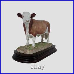Simmental Bull Border Fine Arts Cattle Model with Original Box and Certificate