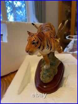 Tiger by Border Fine Arts Wild World Figure A5048 11inches