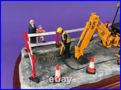 Unused Border fine arts Classic'Essential Repairs