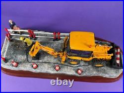 Unused Border fine arts Classic'Essential Repairs