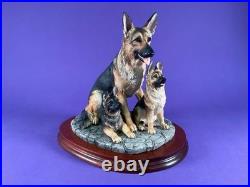 Unused Border fine arts'German Shepherd & pups