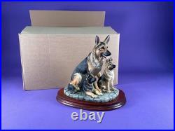Unused Border fine arts'German Shepherd & pups