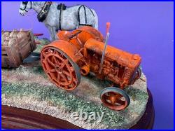 Unused Border fine arts'Old Meets New