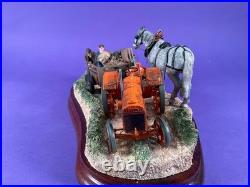 Unused Border fine arts'Old Meets New