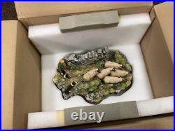 Unused Border fine arts'The Crossing